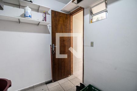 Casa à venda com 150m², 3 quartos e 2 vagas Casa à venda com 150m², 3 quartos e 2 vagasÁrea de Serviço