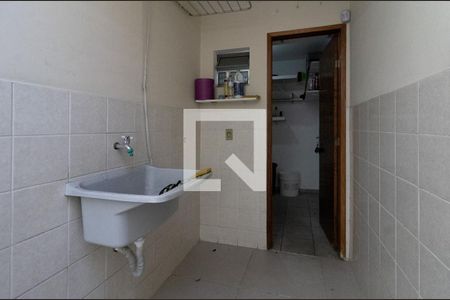 Casa à venda com 150m², 3 quartos e 2 vagas Casa à venda com 150m², 3 quartos e 2 vagasÁrea de Serviço