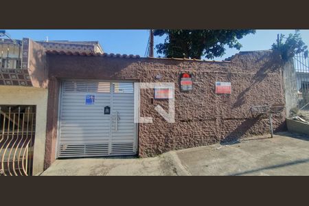 Casa à venda com 400m², 7 quartos e 4 vagas Casa à venda com 400m², 7 quartos e 4 vagasFachada com a Plaquinha Instalada
