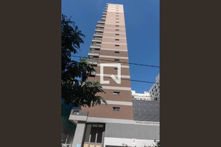 Studio para alugar com 25m², 1 quarto e sem vaga Studio para alugar com 25m², 1 quarto e sem vagaFachada