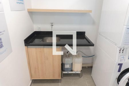 Studio para alugar com 30m², 1 quarto e sem vaga Studio para alugar com 30m², 1 quarto e sem vagaLavanderia