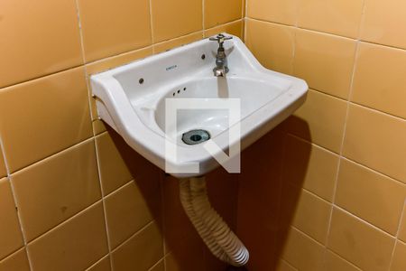 Casa à venda com 140m², 3 quartos e 2 vagasBanheiro de Serviço