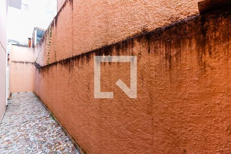 Casa à venda com 140m², 3 quartos e 2 vagasCorredor