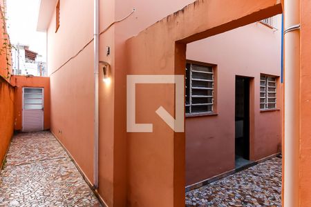 Casa à venda com 140m², 3 quartos e 2 vagasCorredor