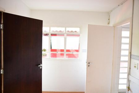 Casa de condomínio para alugar com 237m², 4 quartos e 2 vagasCozinha