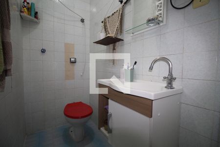 Casa à venda com 227m², 4 quartos e 4 vagasBanheiro quarto 1