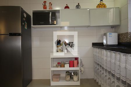 Casa à venda com 227m², 4 quartos e 4 vagasCozinha