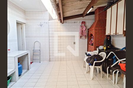Casa à venda com 199m², 3 quartos e 2 vagas Casa à venda com 199m², 3 quartos e 2 vagasChurrasqueira