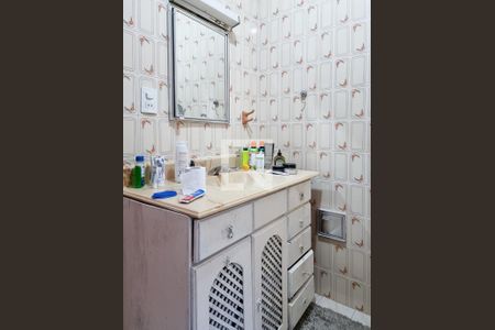 Casa à venda com 199m², 3 quartos e 2 vagas Casa à venda com 199m², 3 quartos e 2 vagasBanheiro 3