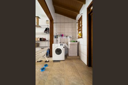 Casa à venda com 190m², 4 quartos e 3 vagas Casa à venda com 190m², 4 quartos e 3 vagasÁrea de Serviço