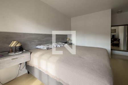 Casa à venda com 190m², 4 quartos e 3 vagas Casa à venda com 190m², 4 quartos e 3 vagasSuíte