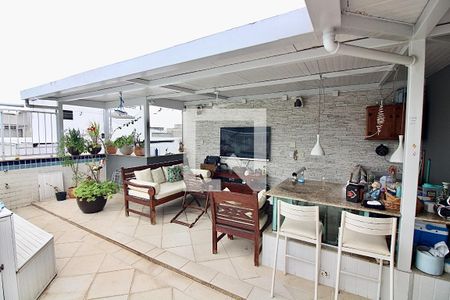 Apartamento à venda com 224m², 5 quartos e 2 vagas Apartamento à venda com 224m², 5 quartos e 2 vagasCobertura