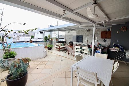 Apartamento à venda com 224m², 5 quartos e 2 vagas Apartamento à venda com 224m², 5 quartos e 2 vagasCobertura