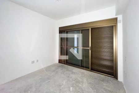 Apartamento à venda com 280m², 4 quartos e 1 vaga Apartamento à venda com 280m², 4 quartos e 1 vagaSuite 2