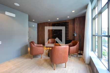 Apartamento à venda com 280m², 4 quartos e 1 vaga Apartamento à venda com 280m², 4 quartos e 1 vagaWine Bar