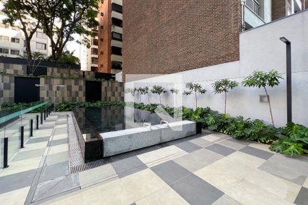 Apartamento à venda com 280m², 4 quartos e 1 vaga Apartamento à venda com 280m², 4 quartos e 1 vagaPiscina