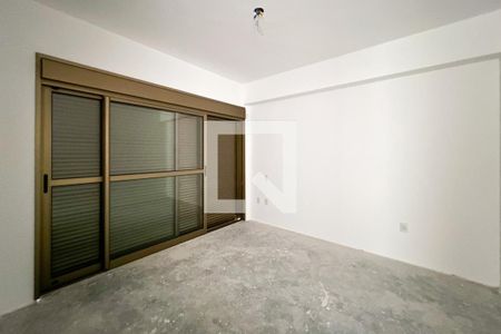Apartamento à venda com 280m², 4 quartos e 1 vaga Apartamento à venda com 280m², 4 quartos e 1 vagaSuite 2