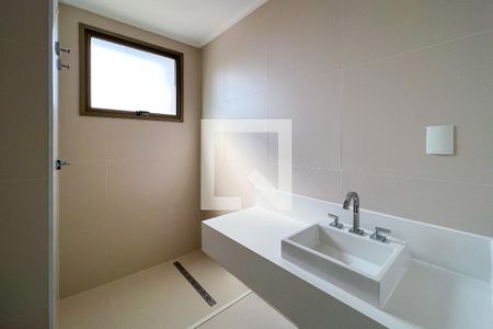 Apartamento à venda com 280m², 4 quartos e 1 vaga Apartamento à venda com 280m², 4 quartos e 1 vagaBanheiro da Suíte 1