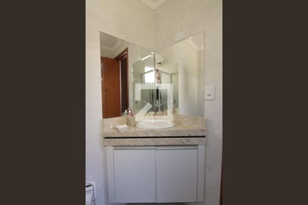 Casa à venda com 150m², 2 quartos e 2 vagasBanheiro