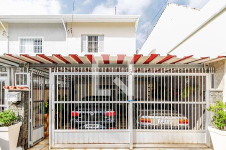 Casa à venda com 114m², 2 quartos e 2 vagasFachada