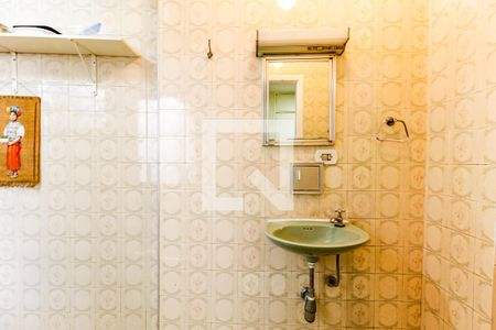 Casa à venda com 114m², 2 quartos e 2 vagasLavabo