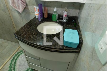 Casa à venda com 280m², 3 quartos e 3 vagas Casa à venda com 280m², 3 quartos e 3 vagasBanheiro da Suíte