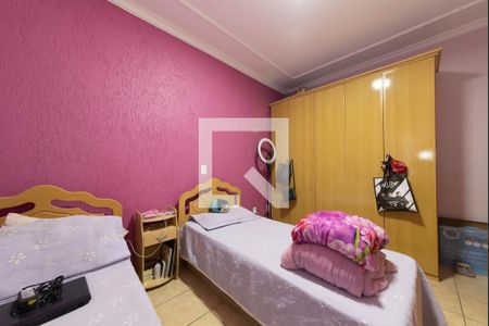 Casa à venda com 280m², 3 quartos e 3 vagas Casa à venda com 280m², 3 quartos e 3 vagasQuarto 1