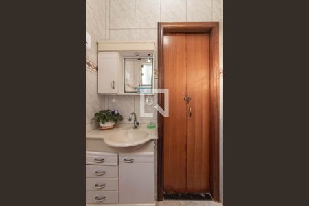 Casa à venda com 280m², 3 quartos e 3 vagas Casa à venda com 280m², 3 quartos e 3 vagasBanheiro de Serviço