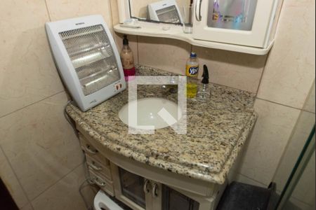 Casa à venda com 280m², 3 quartos e 3 vagas Casa à venda com 280m², 3 quartos e 3 vagasBanheiro Social