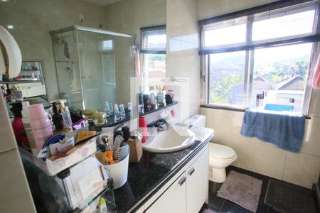 Casa à venda com 540m², 3 quartos e 4 vagas Casa à venda com 540m², 3 quartos e 4 vagasBanheiro da Suíte 1