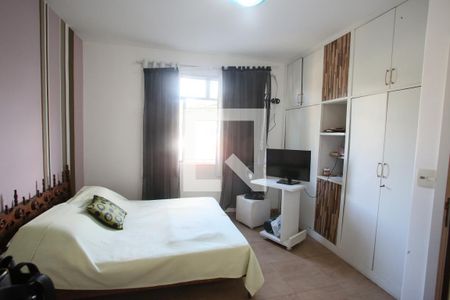 Casa à venda com 540m², 3 quartos e 4 vagas Casa à venda com 540m², 3 quartos e 4 vagasQuarto Suíte 2