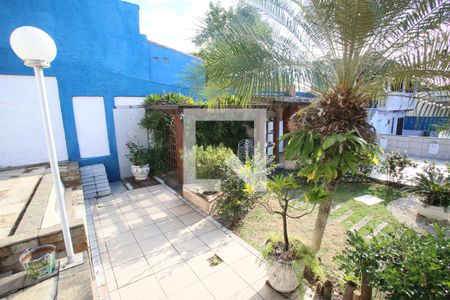 Casa à venda com 540m², 3 quartos e 4 vagas Casa à venda com 540m², 3 quartos e 4 vagasQuintal