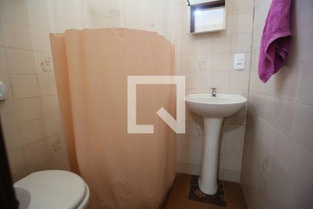 Casa à venda com 540m², 3 quartos e 4 vagas Casa à venda com 540m², 3 quartos e 4 vagasBanheiro da Casa dos Fundos