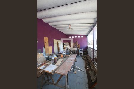 Casa à venda com 540m², 3 quartos e 4 vagas Casa à venda com 540m², 3 quartos e 4 vagasTerraço