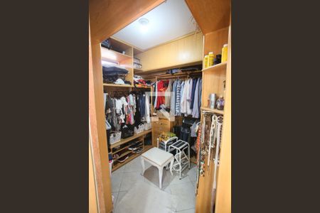 Casa à venda com 540m², 3 quartos e 4 vagas Casa à venda com 540m², 3 quartos e 4 vagasCloset da suíte 1