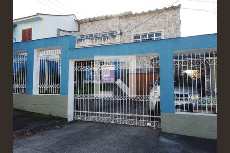 Casa à venda com 540m², 3 quartos e 4 vagas Casa à venda com 540m², 3 quartos e 4 vagasFachada