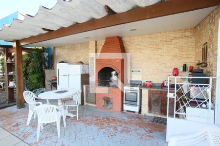 Casa à venda com 540m², 3 quartos e 4 vagas Casa à venda com 540m², 3 quartos e 4 vagasChurrasqueira