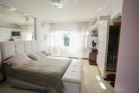 Casa à venda com 540m², 3 quartos e 4 vagas Casa à venda com 540m², 3 quartos e 4 vagasQuarto Suíte 1