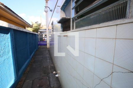 Casa à venda com 540m², 3 quartos e 4 vagas Casa à venda com 540m², 3 quartos e 4 vagasCorredor