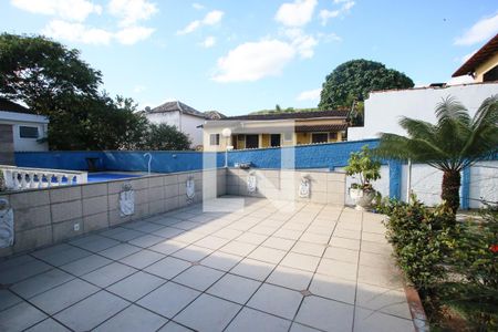 Casa à venda com 540m², 3 quartos e 4 vagas Casa à venda com 540m², 3 quartos e 4 vagasQuintal