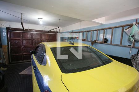 Casa à venda com 540m², 3 quartos e 4 vagas Casa à venda com 540m², 3 quartos e 4 vagasGaragem