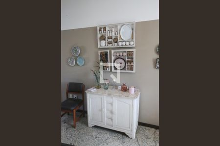 Casa à venda com 540m², 3 quartos e 4 vagas Casa à venda com 540m², 3 quartos e 4 vagasSala de Jantar