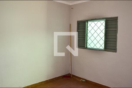 Casa à venda com 110m², 3 quartos e 2 vagasQuarto 3