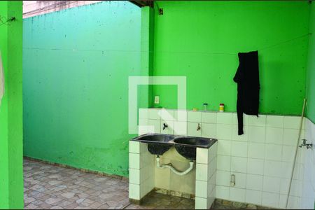 Casa à venda com 110m², 3 quartos e 2 vagasÁrea de Serviço