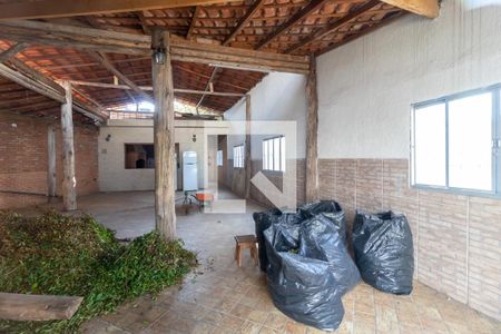 Apartamento para alugar com 50m², 2 quartos e 1 vaga Apartamento para alugar com 50m², 2 quartos e 1 vagaÁrea comum - Salão de festas