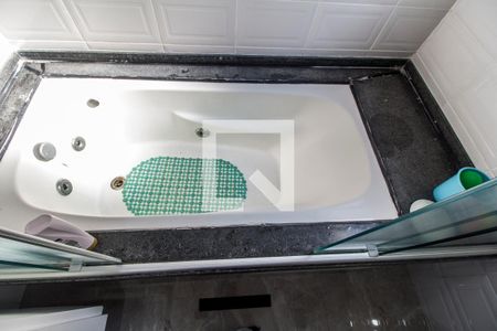 Casa de condomínio à venda com 350m², 4 quartos e 5 vagasDetalhe do Banheiro da Suite