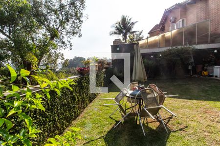 Casa de condomínio à venda com 350m², 4 quartos e 5 vagasQuintal