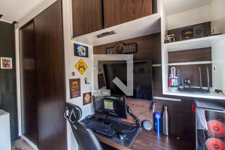 Casa de condomínio à venda com 350m², 4 quartos e 5 vagasQuarto 4