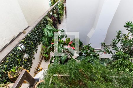 Casa de condomínio à venda com 350m², 4 quartos e 5 vagasCorredor
