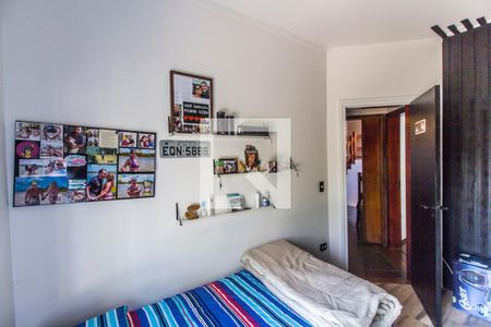 Casa de condomínio à venda com 350m², 4 quartos e 5 vagasQuarto 4